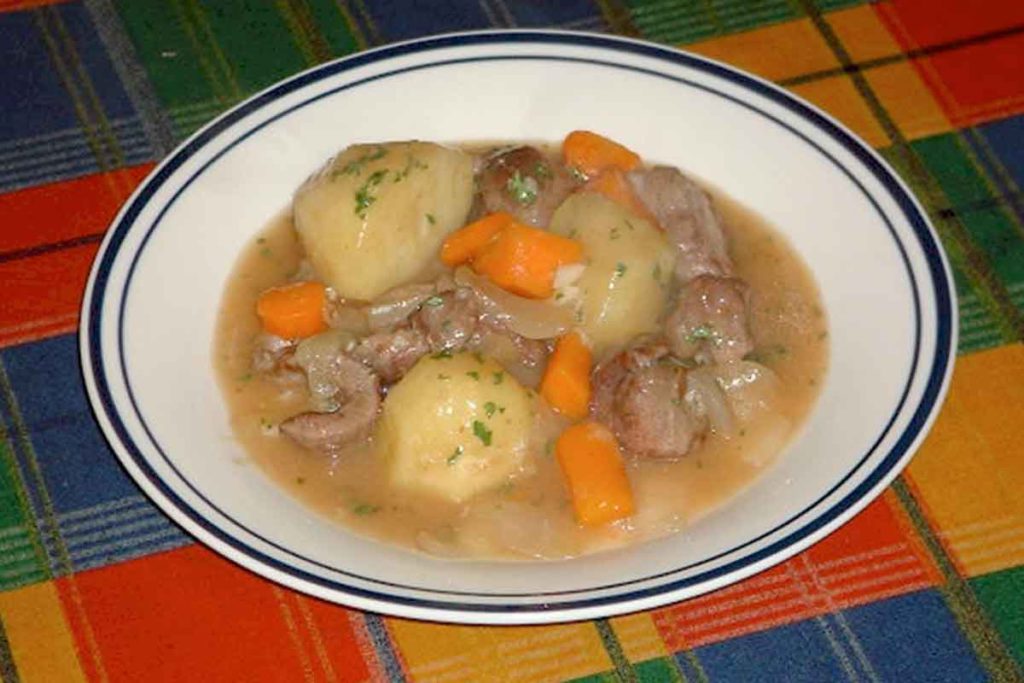 Irish Stew (Abbeyvet – commons.wikimedia.org)