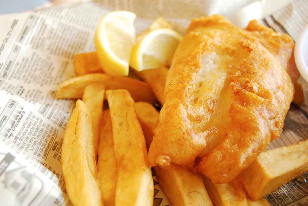 Fish and chips (Learning Lark – commons.wikimedia.org)